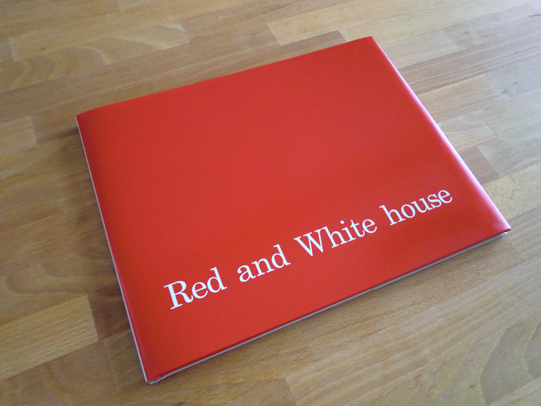 Red and White house / Photograph book